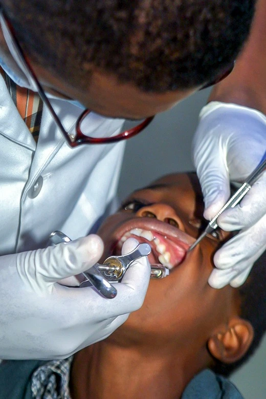 Prevent tooth loss periodontist Pakistan