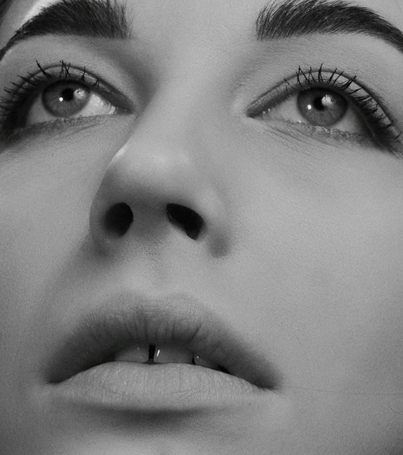 Temporary and adjustable lip filler results