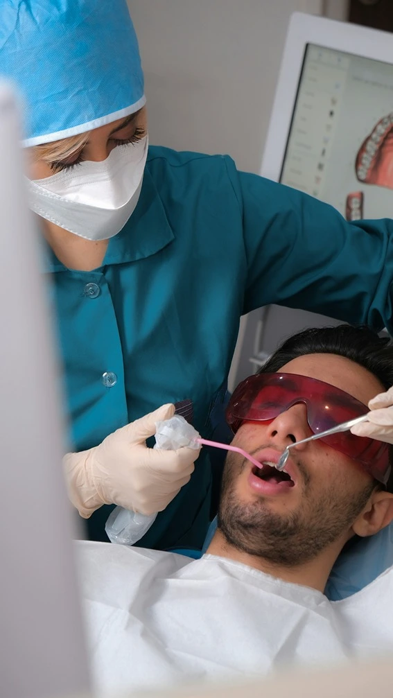 Expert bad breath halitosis treatment Lahore Pakistan Golden Crown